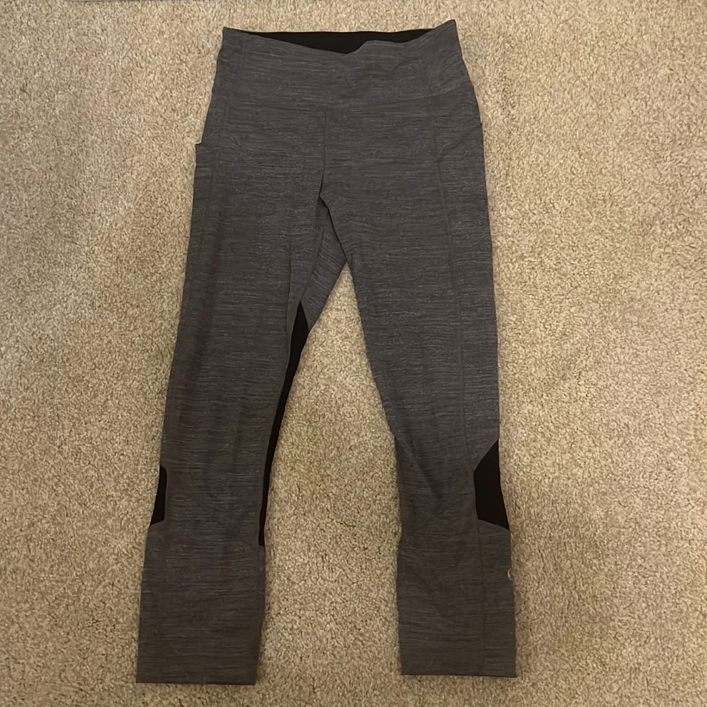 NWOT Lululemon Cropped Leggings